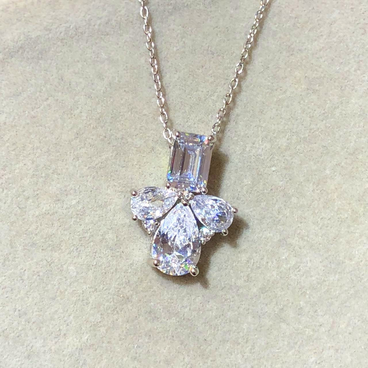 The Teardrop Necklace