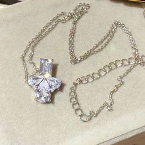 The Teardrop Necklace