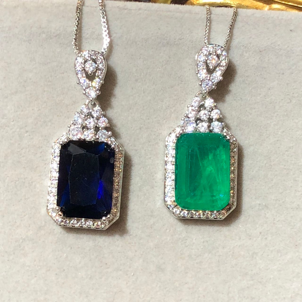 The London Style Sapphire & Emerald Pendant Necklace