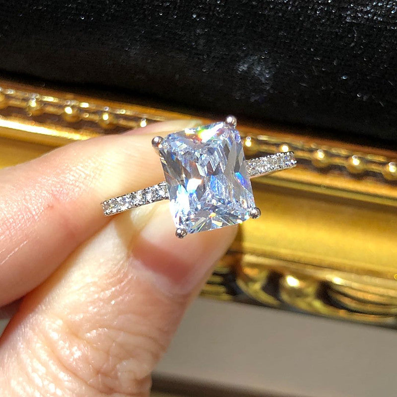 The Crystal Image Ring