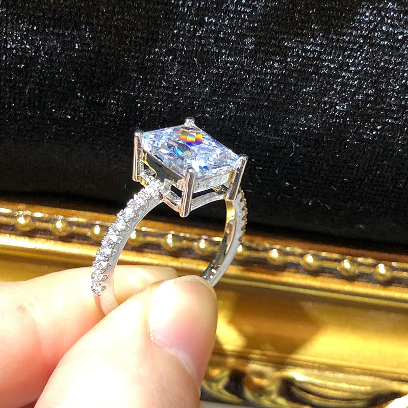 The Crystal Image Ring