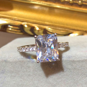 The Crystal Image Ring