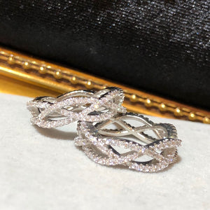 The Infinite Tribute Ring