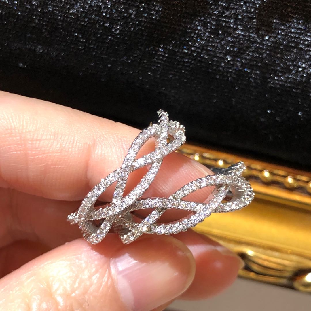 The Infinite Tribute Ring