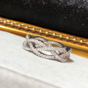 The Infinite Tribute Ring