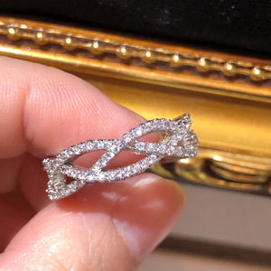 The Infinite Tribute Ring
