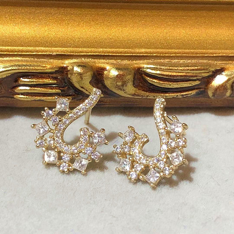 Tiviss Star Drop Stud Earrings