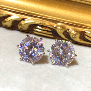 Tiviss Signature Studs Earrings Round Brilliant Cut