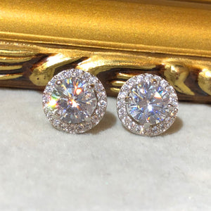 Tiviss Hallow Style Round Brilliant Cut Stud Earrings