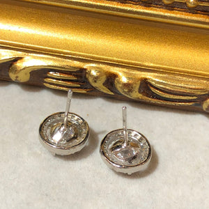 Tiviss Hallow Style Round Brilliant Cut Stud Earrings