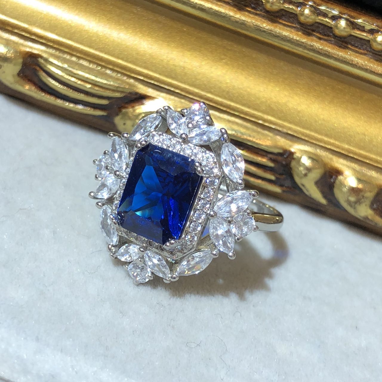 Tiviss Bluebell Blue Crystal Ring - Sapphire Colour