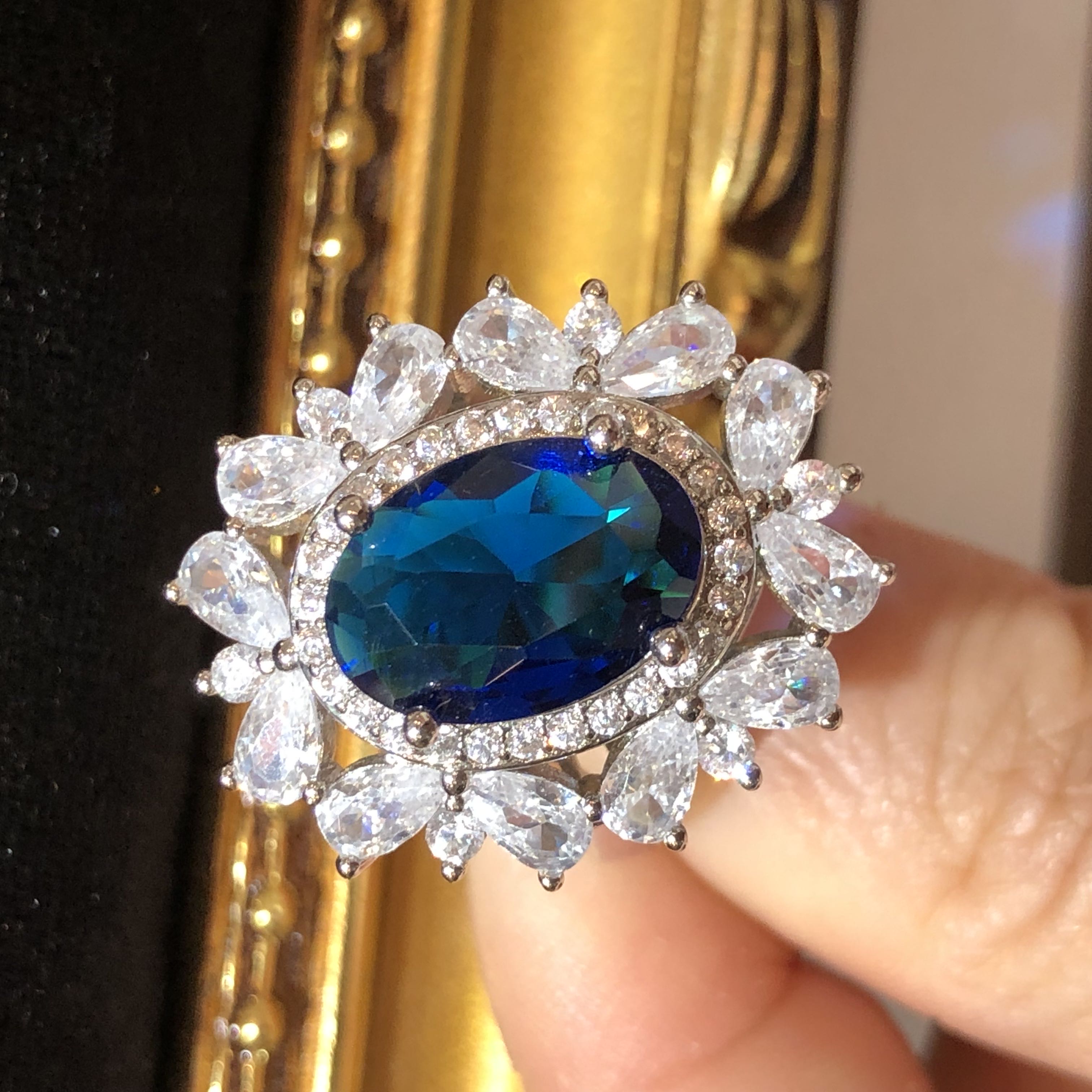 Victoria Amaryllis Blue Sapphire Ring