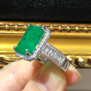 Tiviss Classic Ring - Emerald GreeN