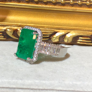 Tiviss Classic Ring - Emerald GreeN