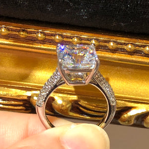 Tiviss Iceland Pricess Cut Ring