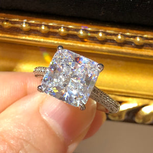 Tiviss Iceland Pricess Cut Ring
