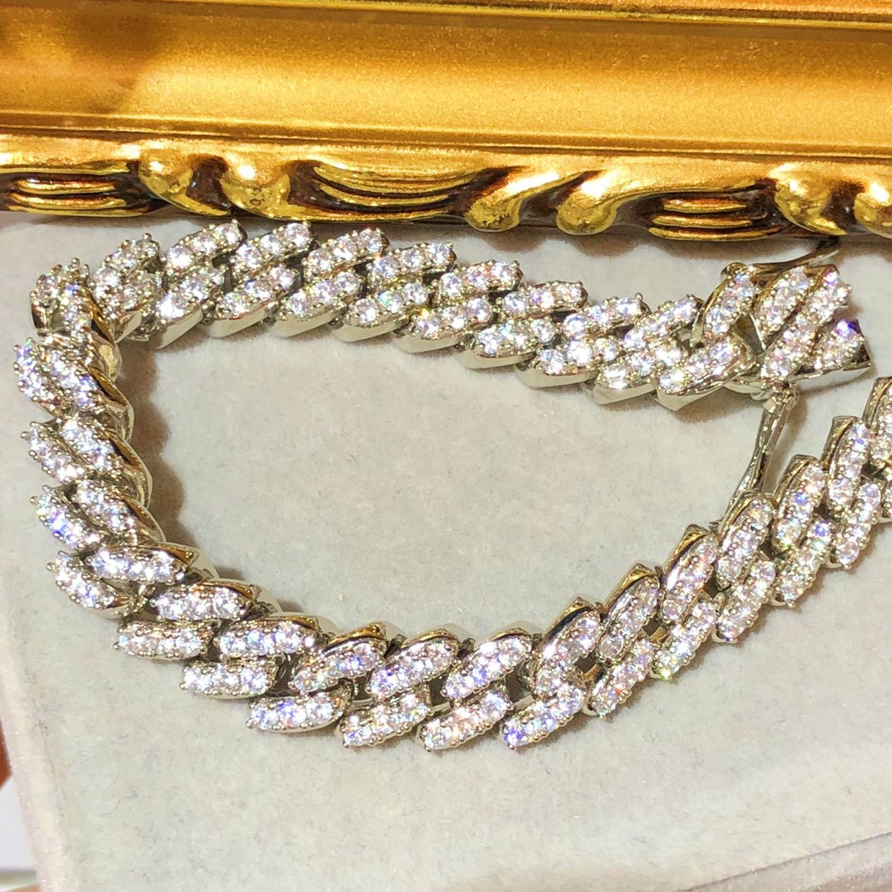 Tiviss Lily Crystal Bracelet